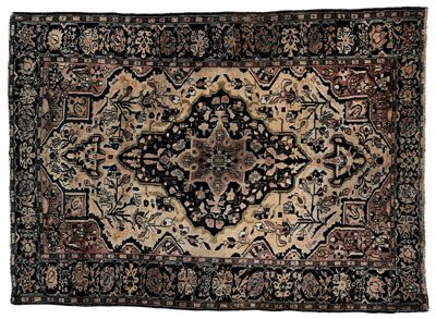 Appraisal: Ferahan rug varying blue central medallion with pendants and olive