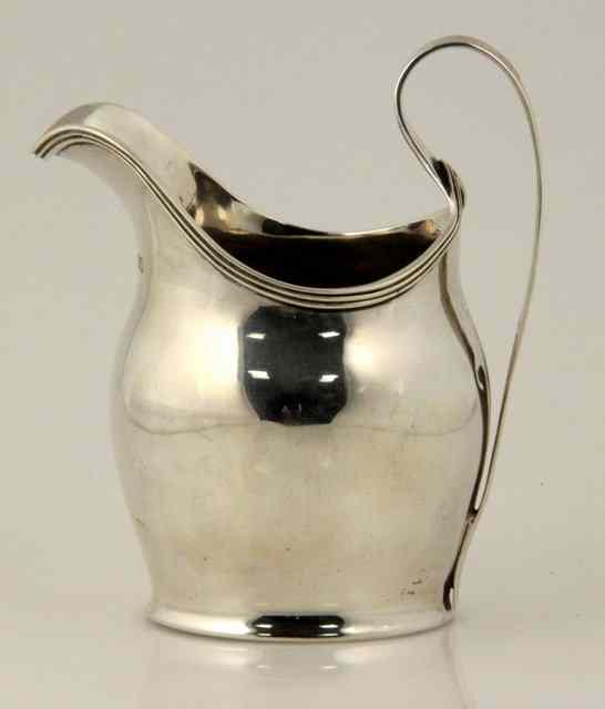 Appraisal: A George III silver cream jug Peter Ann and William