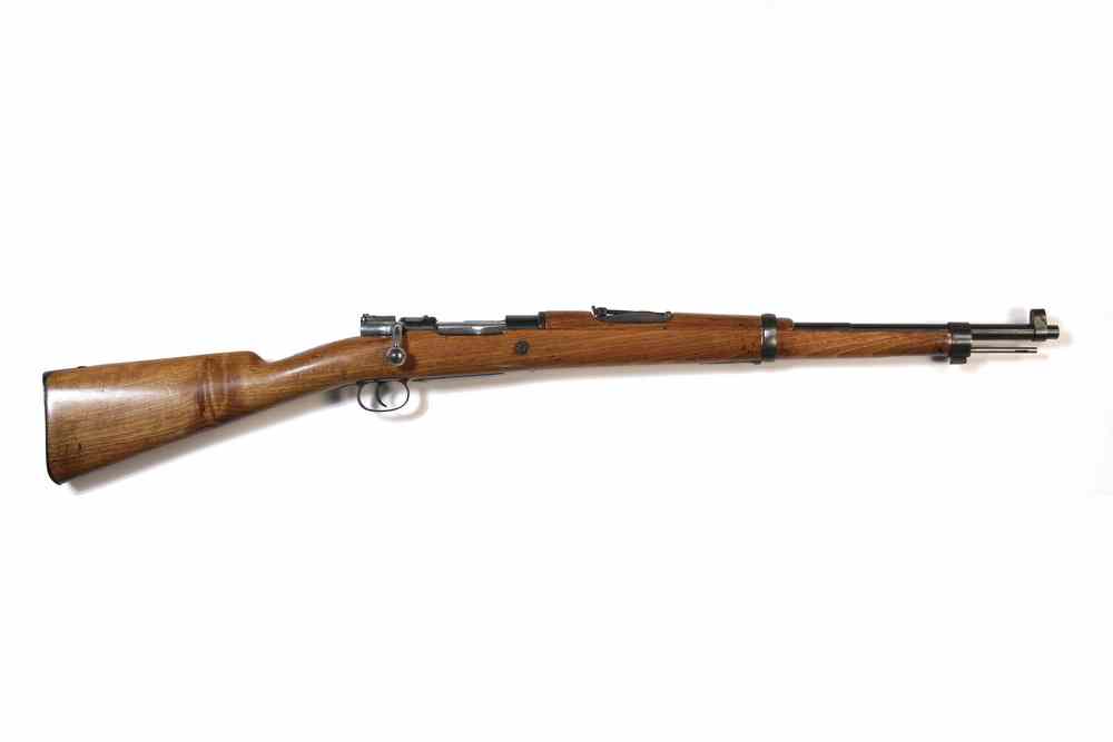 Appraisal: RIFLE - Chilean made Mauser rifle bolt action with side