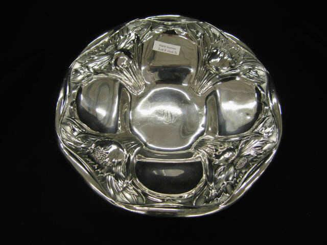 Appraisal: Victorian Sterling Silver Serving Bowl blown-out poppy decor diameter troy