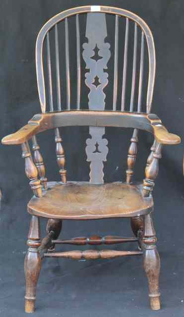 Appraisal: A TH CENTURY ELM AND BEECHWOOD WINDSOR STICK BACK ARMCHAIR