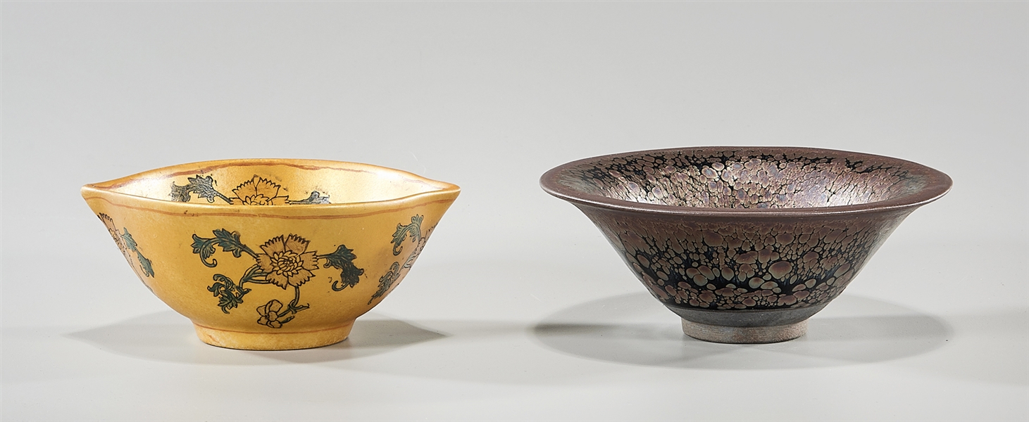 Appraisal: Two Chinese bowls including a gilt porcelain bowl depicting flowers