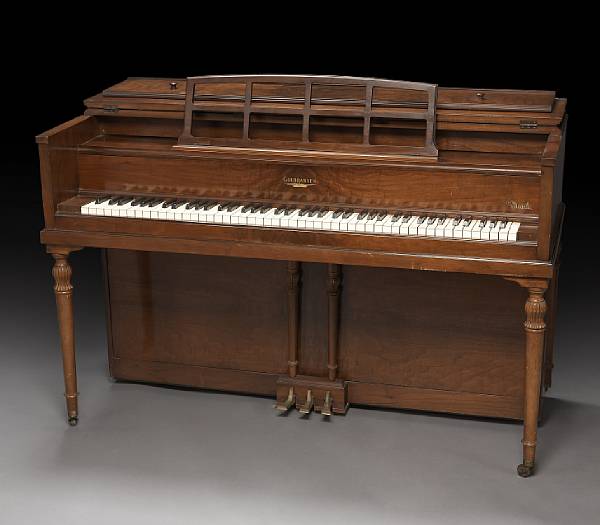 Appraisal: A Gulbransen mahogany spinet piano - no width ft m