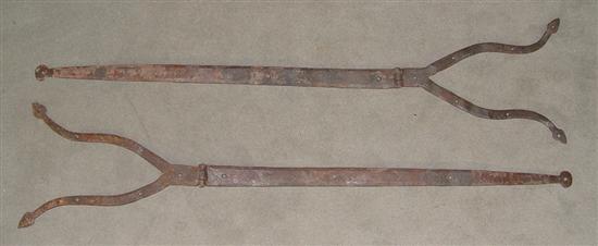 Appraisal: Blacksmith Made Snakehead Hinges th Century Snakehead terminations long