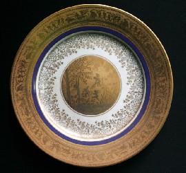 Appraisal: A Bayreuth k gold and cobalt blue cabinet plate with