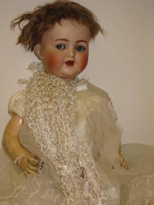 Appraisal: A Simon Halbig K R bisque head doll with blue