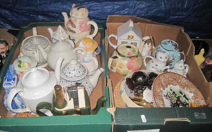 Appraisal: Collection of various Tea Pots to include Price and Kensington