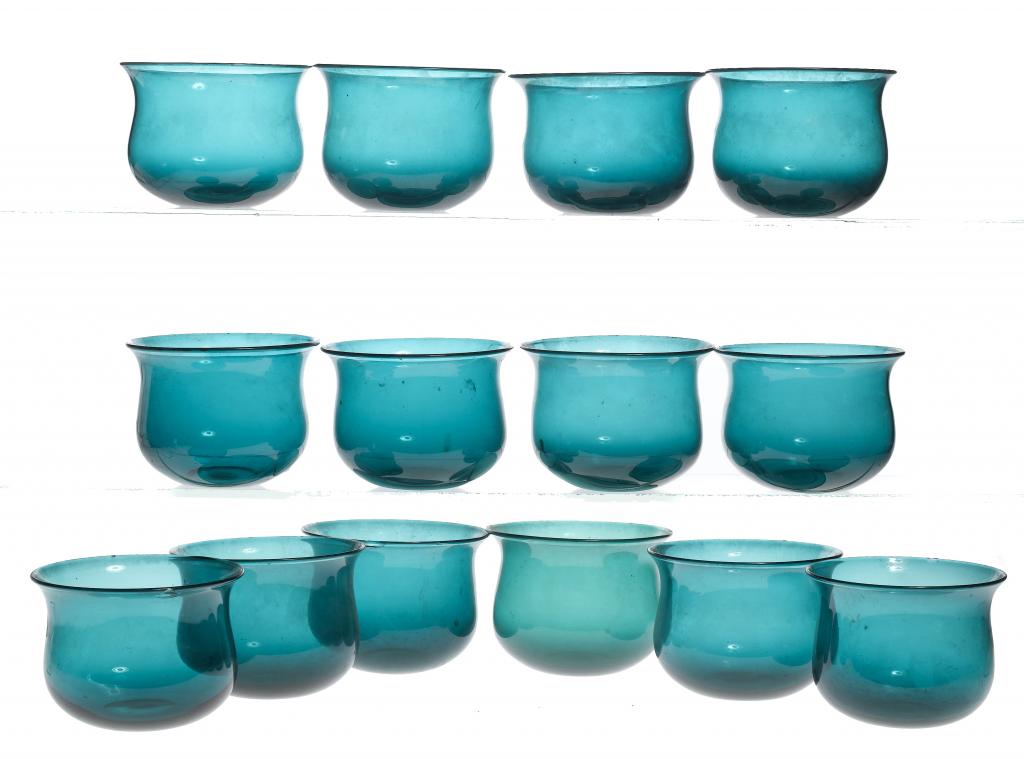 Appraisal: A SET OF FOURTEEN VICTORIAN GREEN GLASS FINGER BOWLS with