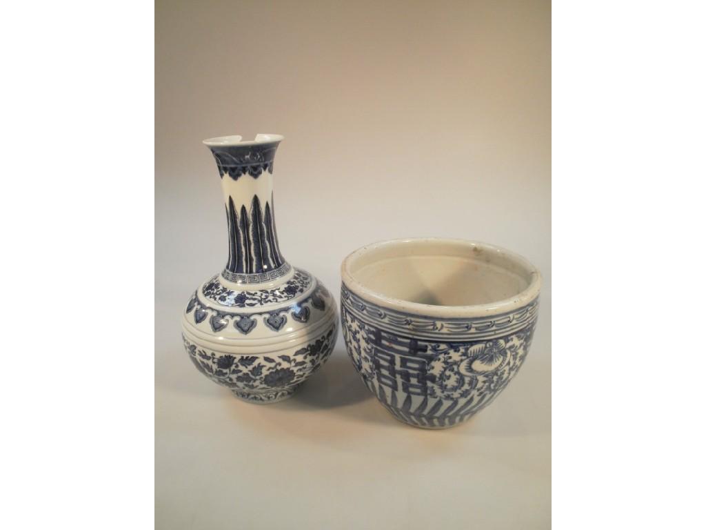 Appraisal: A large Chinese blue and white baluster vase af