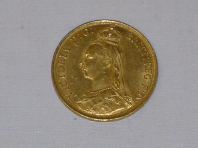 Appraisal: A VICTORIAN GOLD PIECE dated