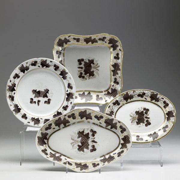 Appraisal: WORCESTER Ten pieces of grape-decorated pieces include two rectangular serving