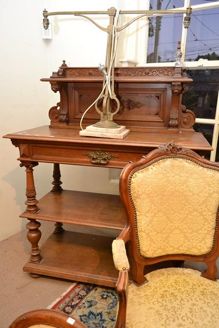 Appraisal: EDWARDIAN WALNUT DRESSING TABLE