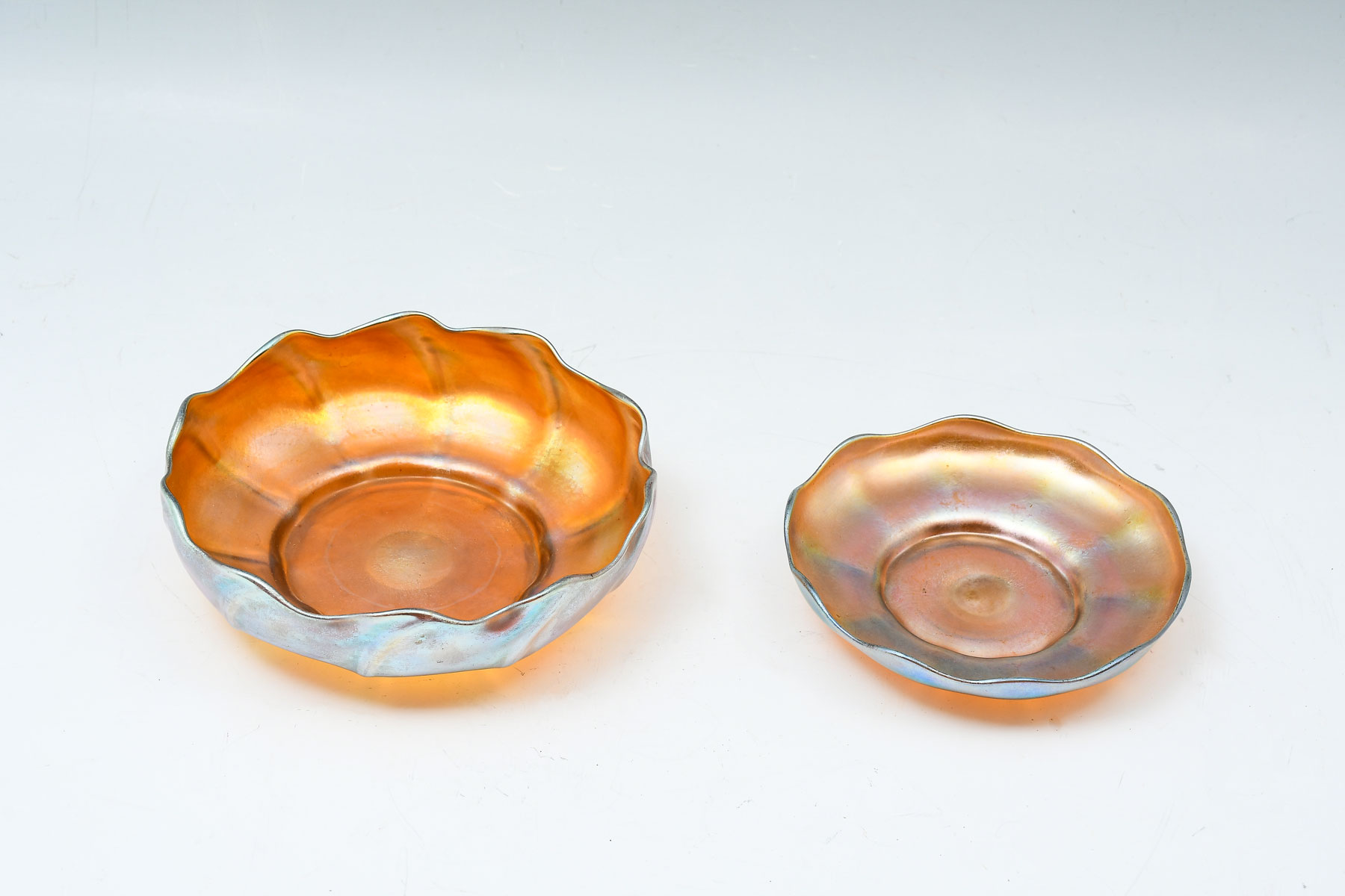 Appraisal: PC LCT TIFFANY FAVRILE ART GLASS BOWLS Comprising floriform gold