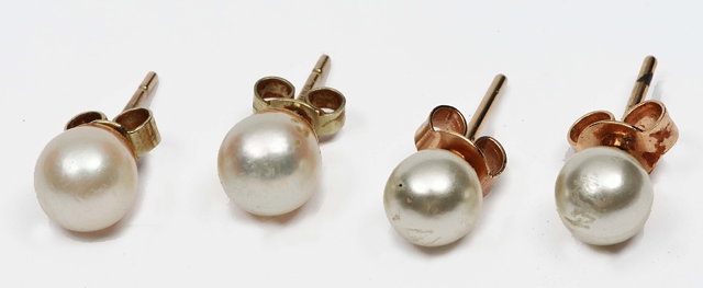 Appraisal: Two pairs of ct gold earringswith pearl settings