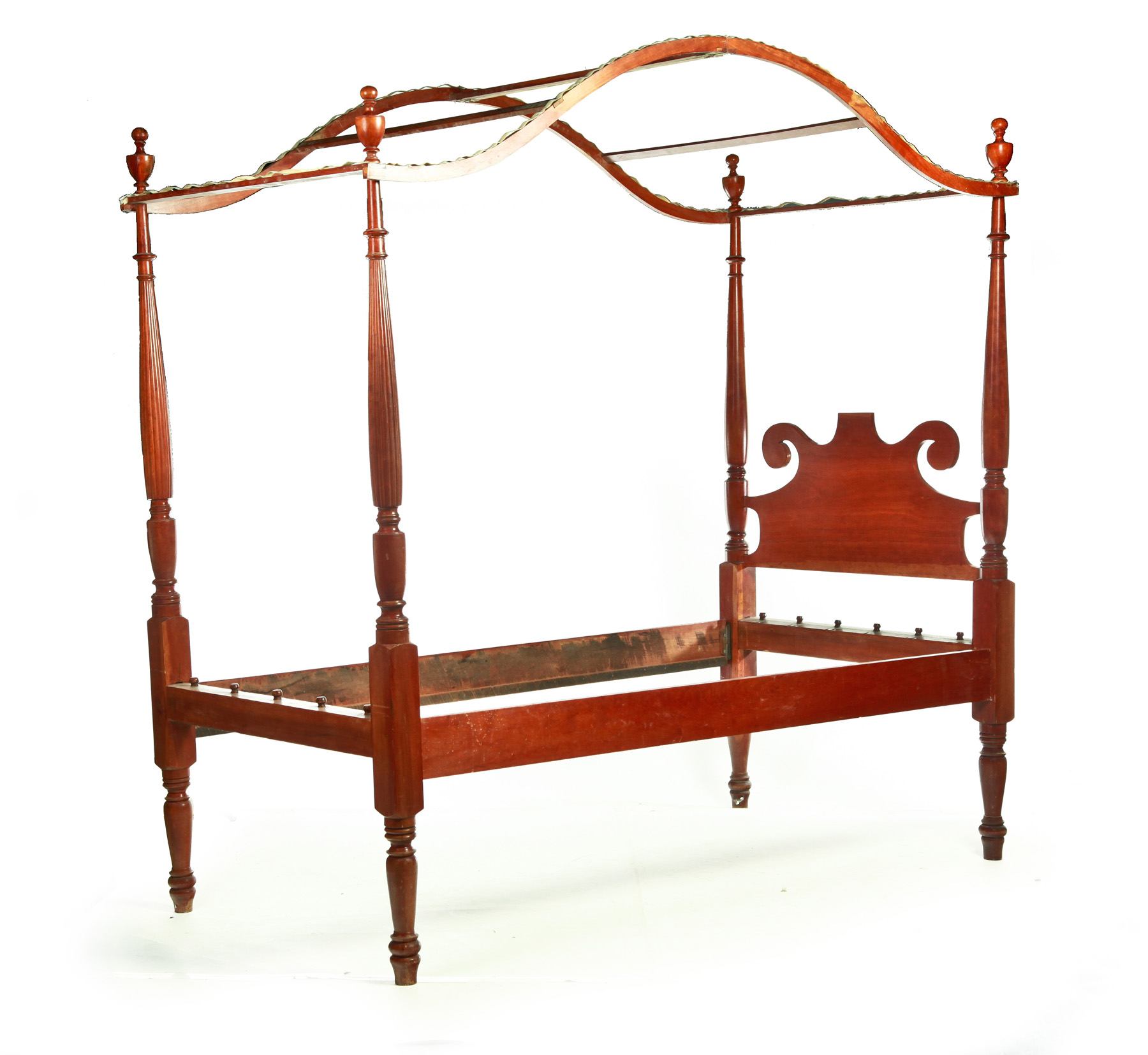 Appraisal: PAIR OF AMERICAN FEDERAL CANOPY BEDS First half- th century