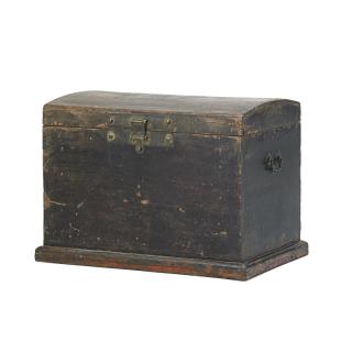 Appraisal: CHINESE PAINTED TRUNK Hinged top with plain interior China late