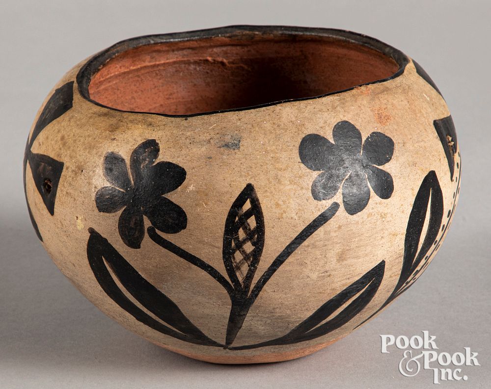 Appraisal: Santo Domingo Indian pottery hanging pot Santo Domingo Indian pottery