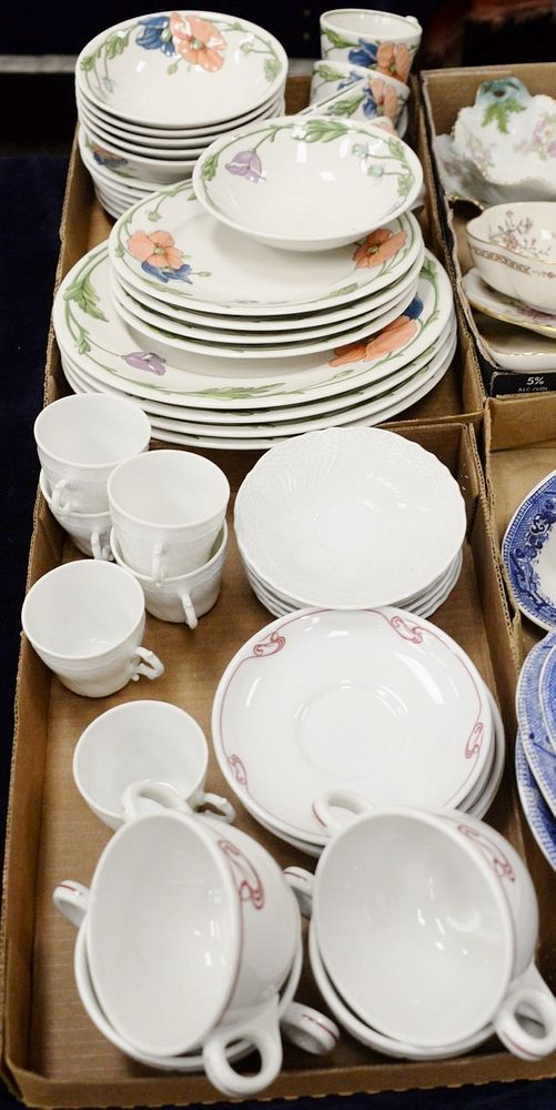 Appraisal: Two tray lots with Villeroy and Boch Amapola partial dinner