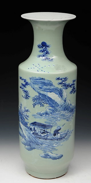 Appraisal: A TH CENTURY CHINESE CELADON GLAZED TALL PORCELAIN VASE with