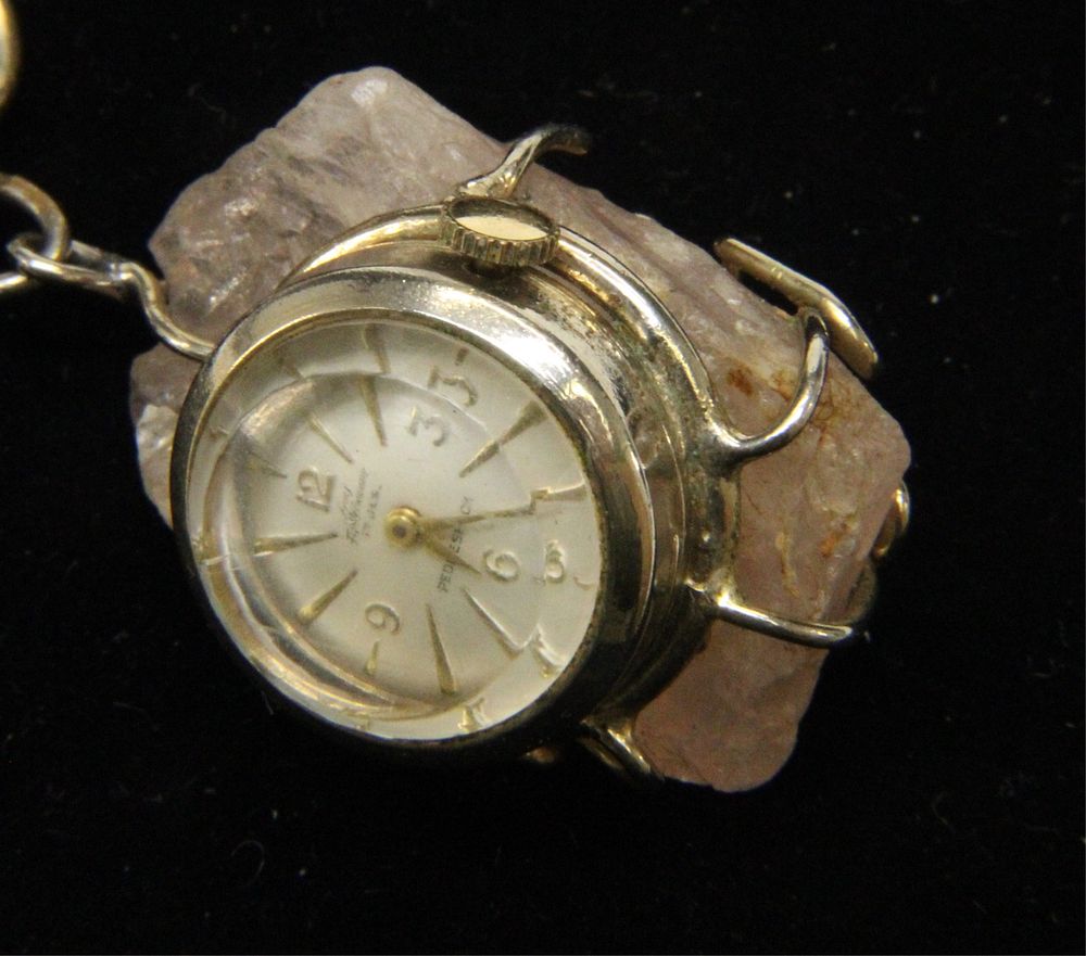 Appraisal: Vintage Saks Fifth Ave Rose Quartz Watch A vintage Saks