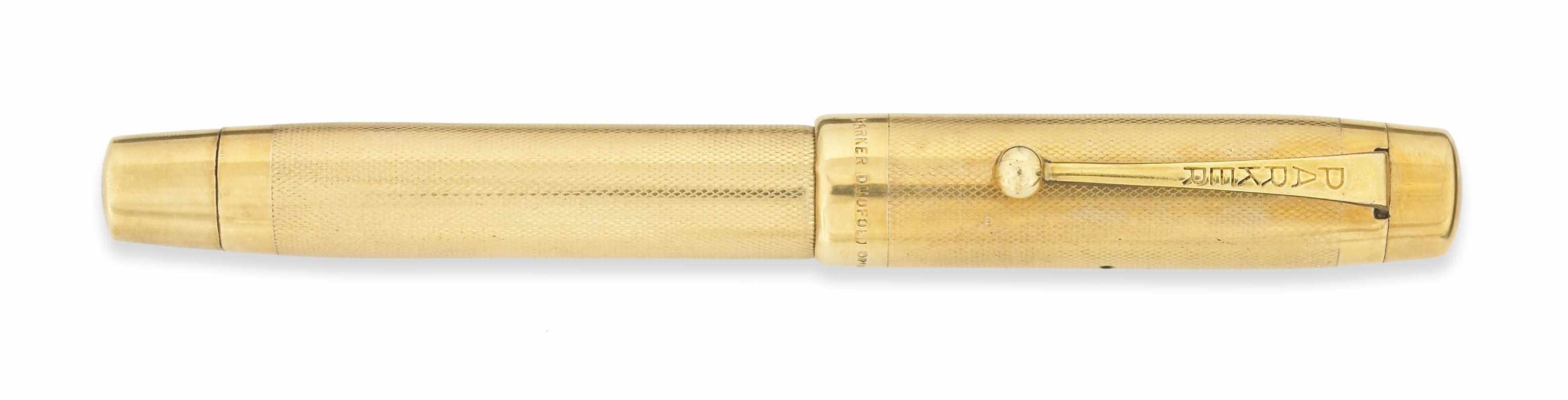 Appraisal: ca Parker Duofold Junior Streamline This uncommon pen features an