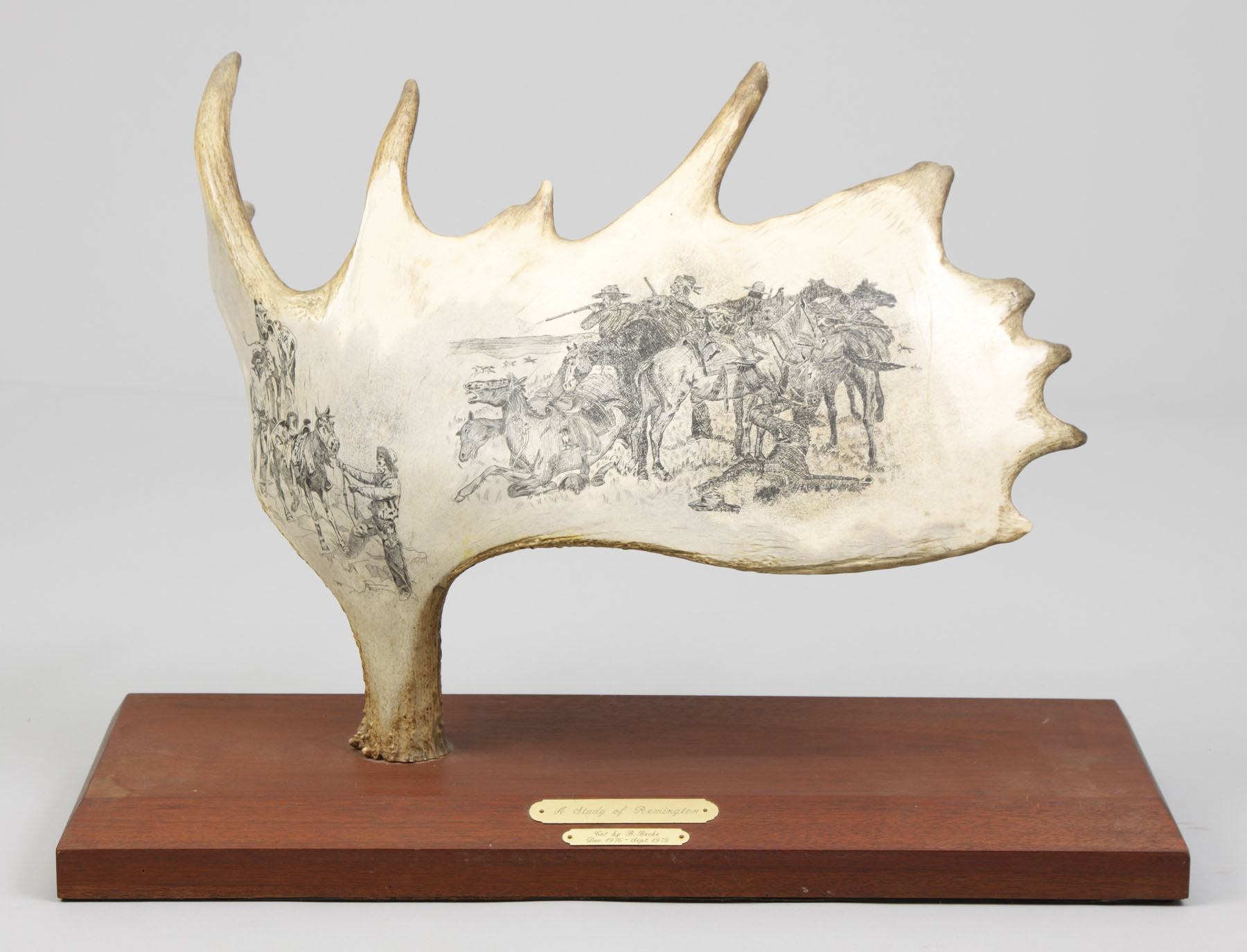 Appraisal: Carved Moose Antler A Study of Remington by B Beebe