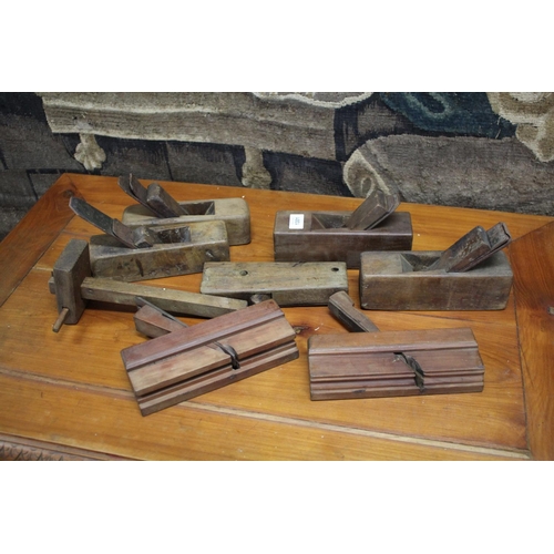 Appraisal: Set of wooden hand planes approx cm L and smaller