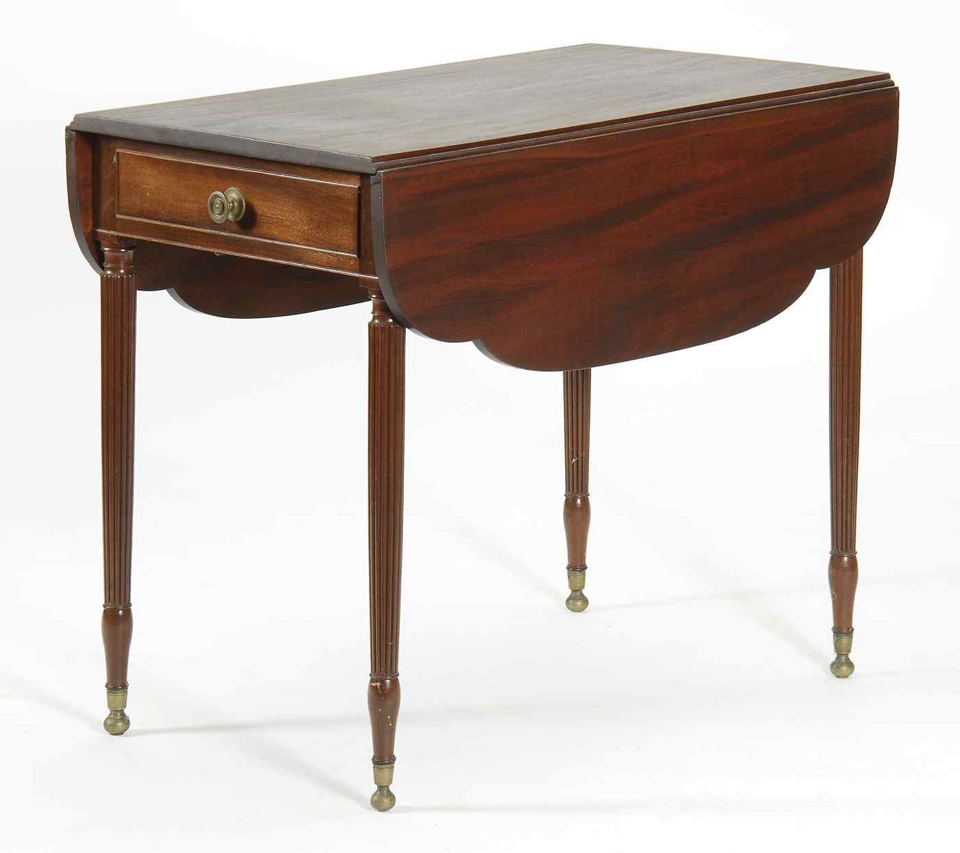 Appraisal: ANTIQUE AMERICAN SHERATON PEMBROKE TABLECirca In mahogany One real drawer