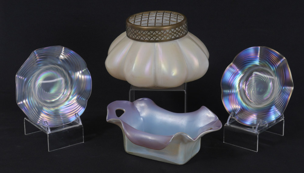 Appraisal: PIECE IRIDESCENT ART GLASS COLLECTION pieces total to include White