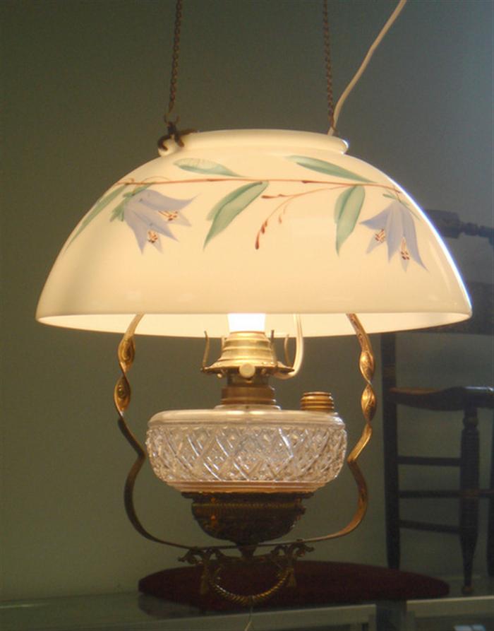 Appraisal: Victorian hanging kerosene lamp brass frame pattern glass font d