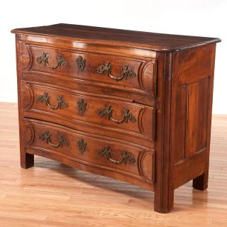 Appraisal: Louis XV provincial walnut commode Louis XV provincial walnut commode