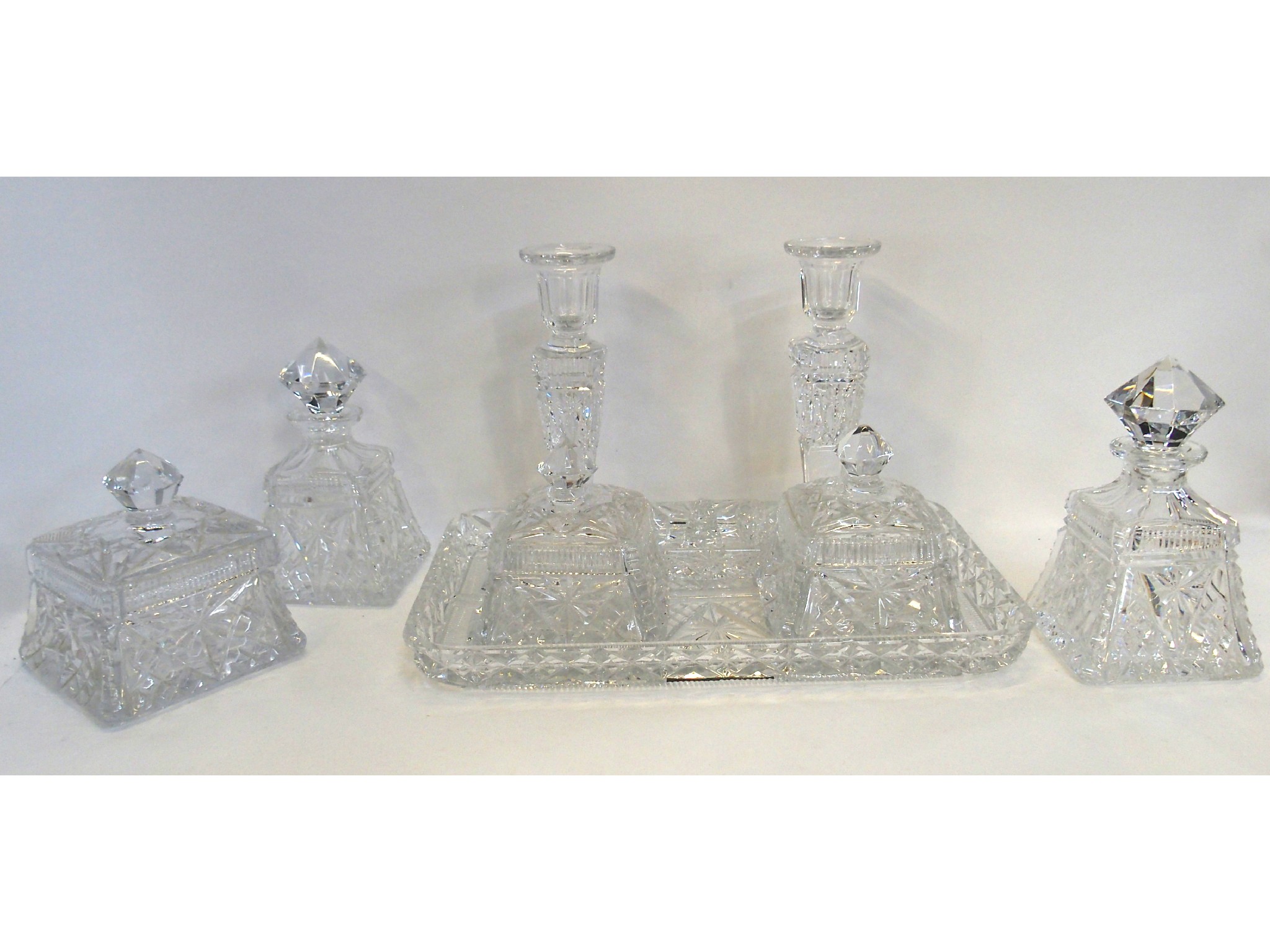 Appraisal: Cut crystal dressing table set