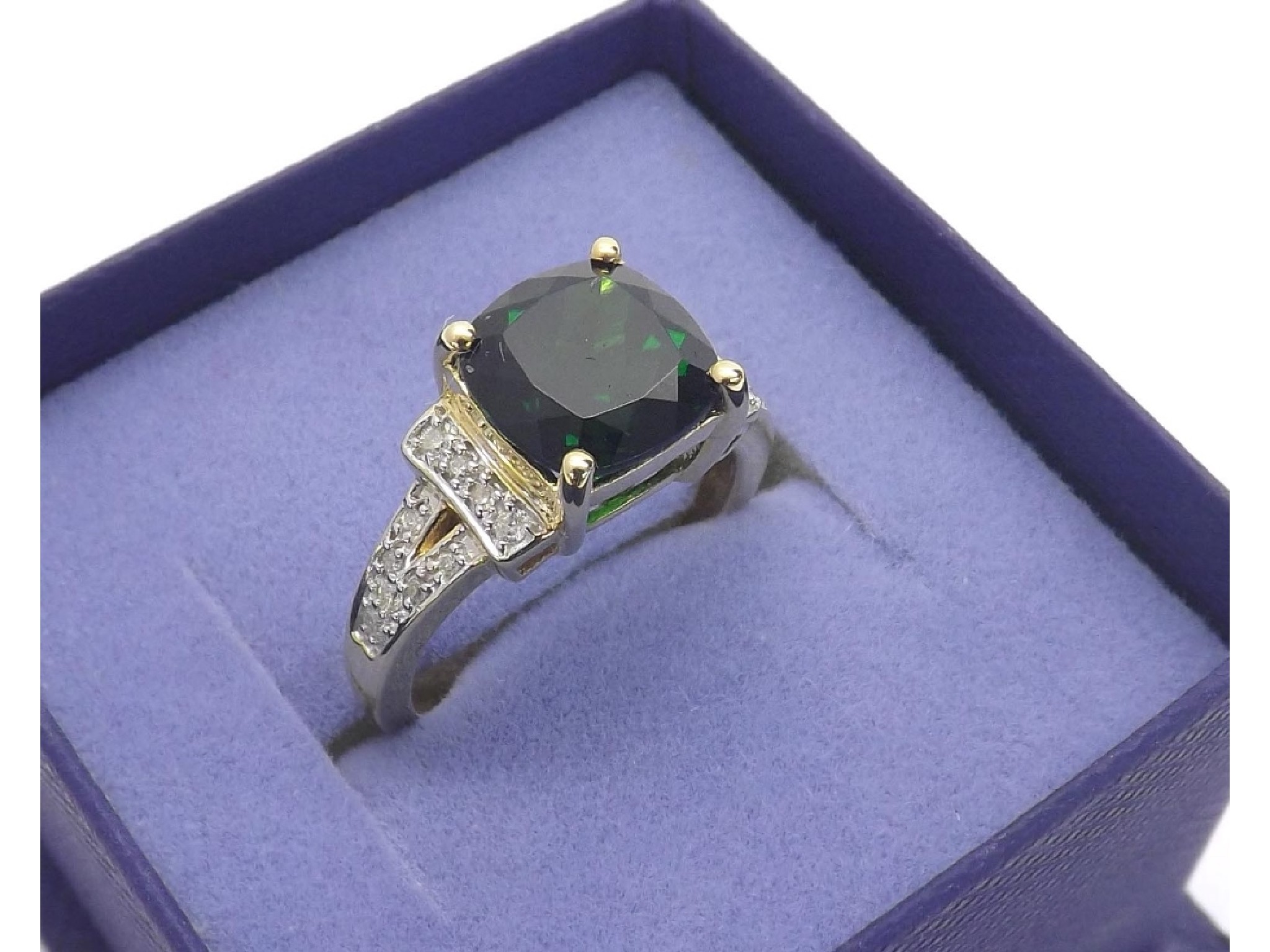 Appraisal: ct diopside and diamond yellow gold dress ring gm ring