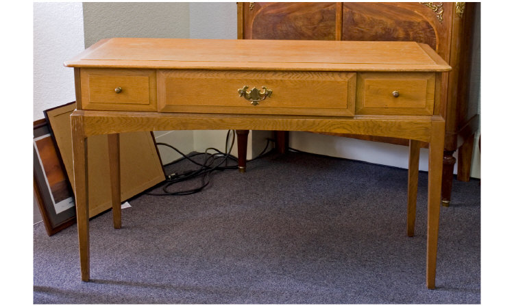 Appraisal: Oak Dressing Table by Stag inches wide