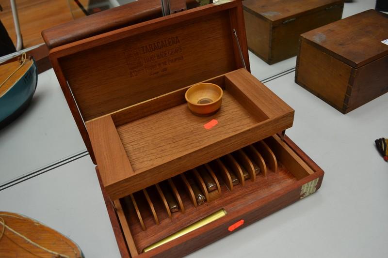 Appraisal: CUBAN CIGAR HUMIDOR