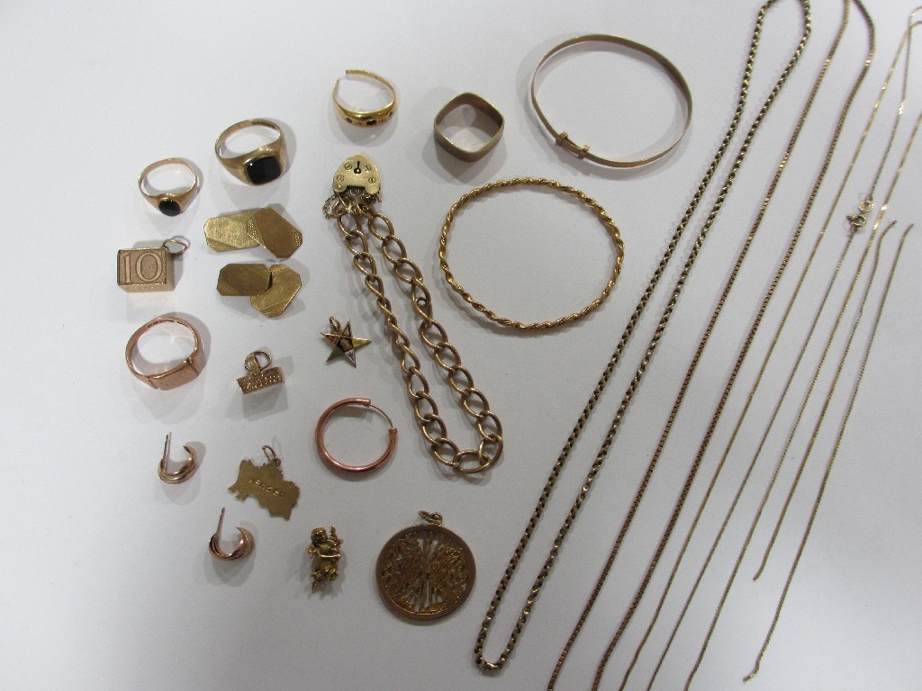 Appraisal: Lot of ct gold to include neck chains curb bracelet