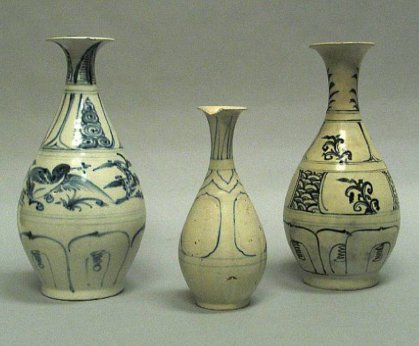 Appraisal: Three decorated yuhuchun bottles Late th Early th Century Each