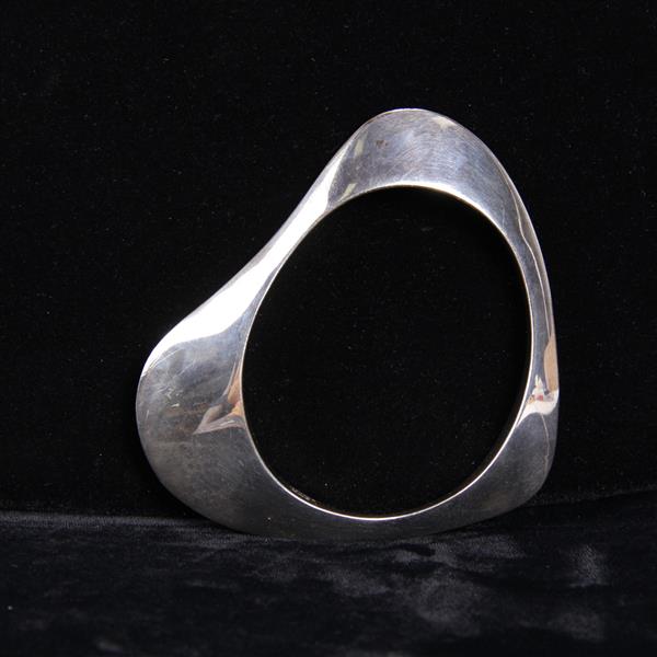 Appraisal: Taxco Mexico Sterling Silver Modernist Heart Shaped Bangle Bracelet widest