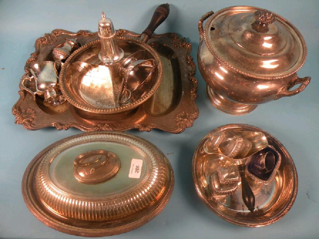 Appraisal: A pair of oval silver plated tureens and covers a