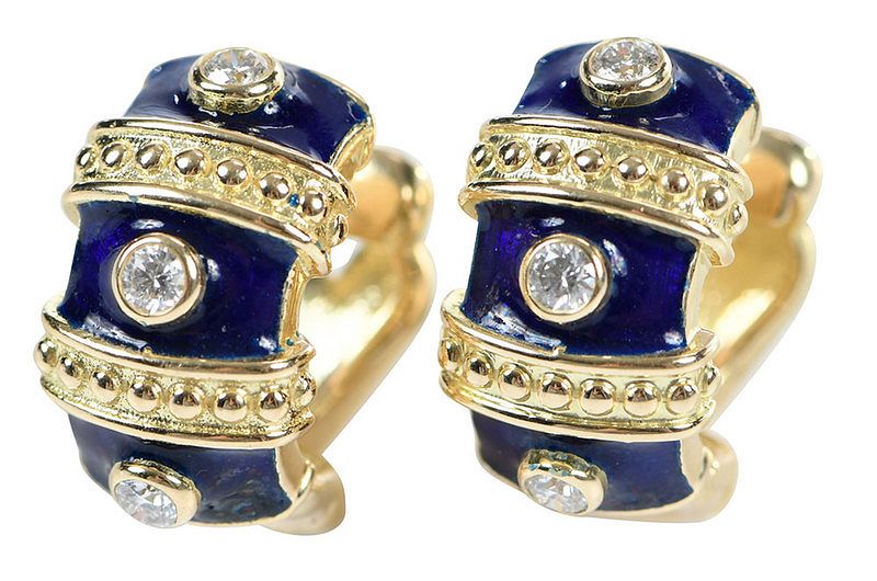 Appraisal: kt Diamond and Enamel Earrings huggie style each with three