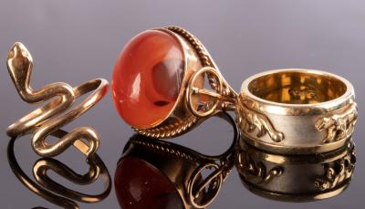 Appraisal: A collection of three rings comprising a ct yellow gold