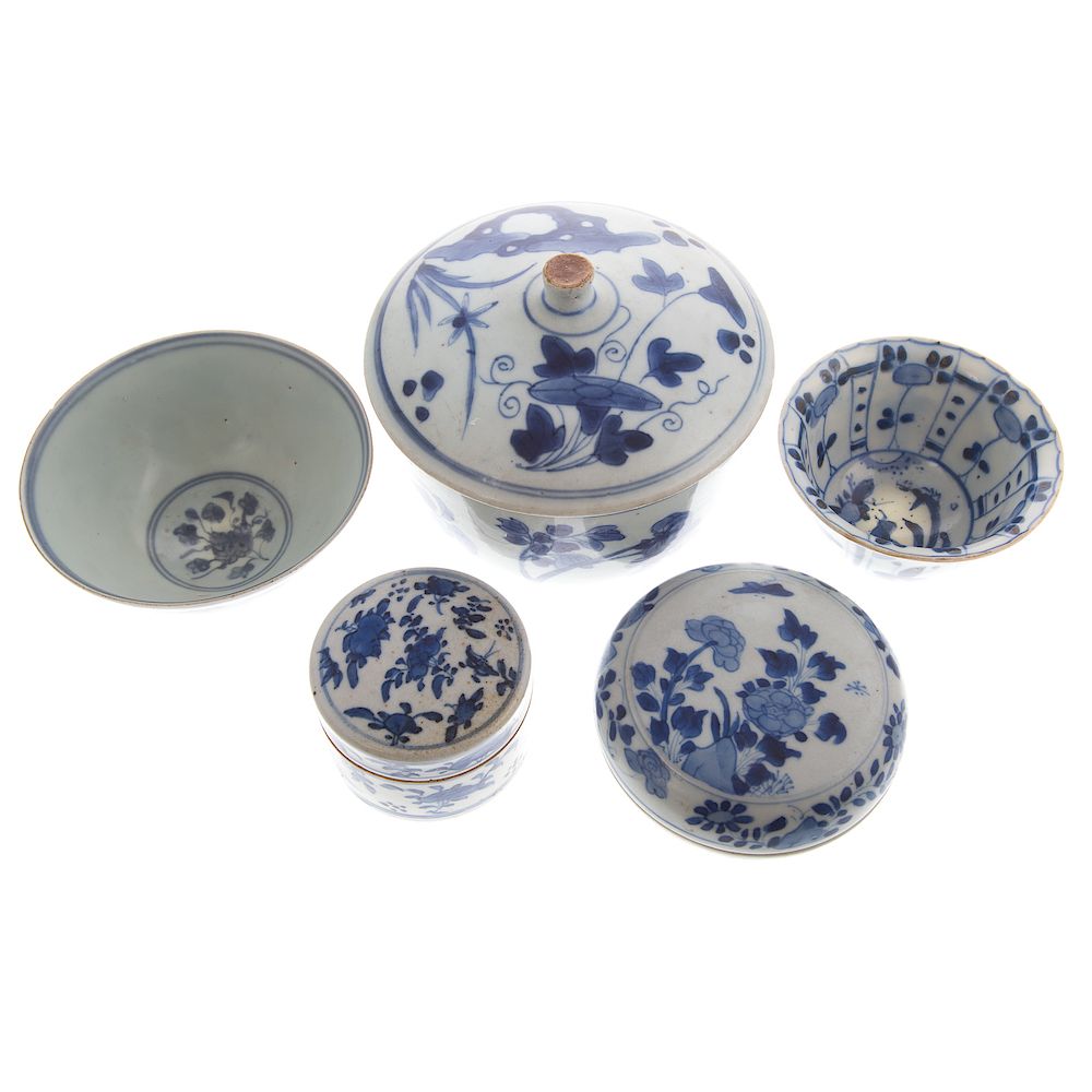 Appraisal: Five Chinese Export blue white porcelain objects including bowl from