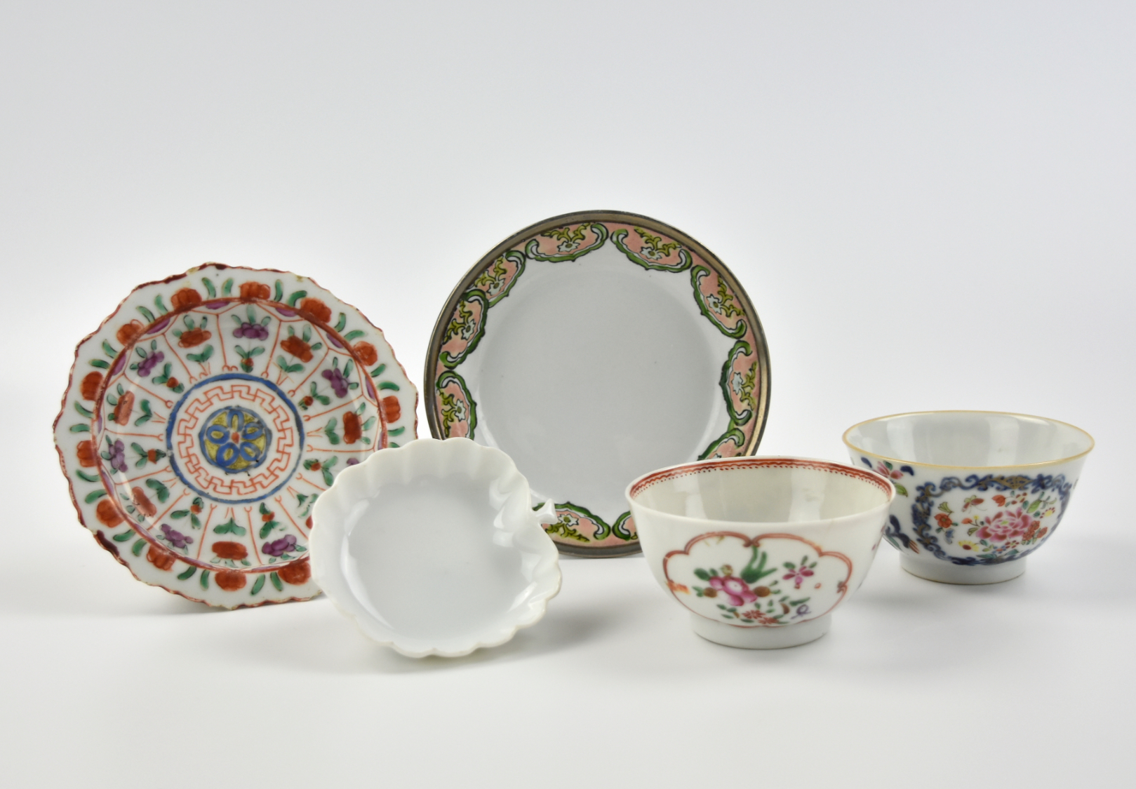 Appraisal: Chinese - th C a group of porcelain bowls and