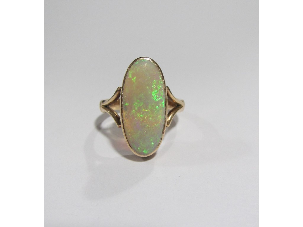 Appraisal: An Edwardian ct rose gold opal single stone ring with