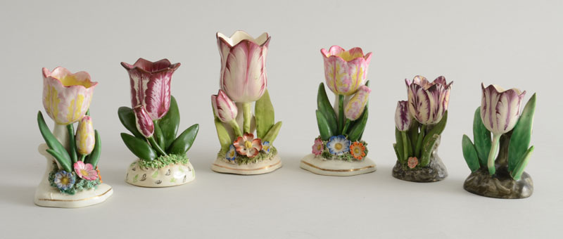 Appraisal: SIX PORCELAIN TULIP-FORM SHORT CUPS Comprising a pair with yellow