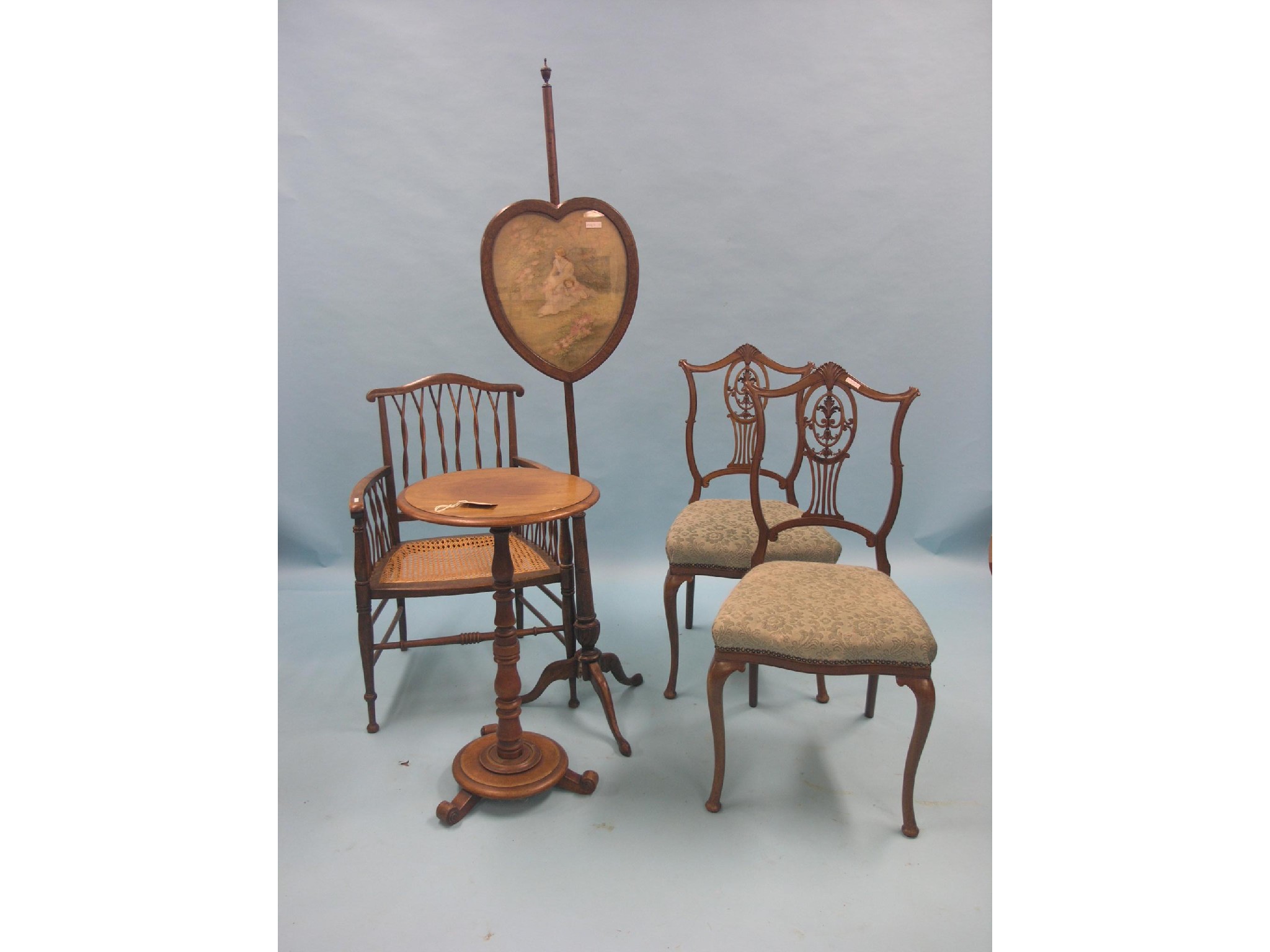 Appraisal: A Victorian circular mahogany occasional table top ft in together