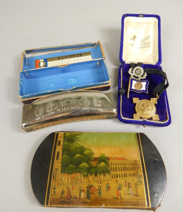 Appraisal: Various collectables to include a Hohner mouth organ in original