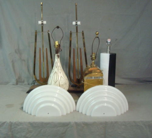 Appraisal: Lot of assorted Midcentury lamps Dimensions Tallest