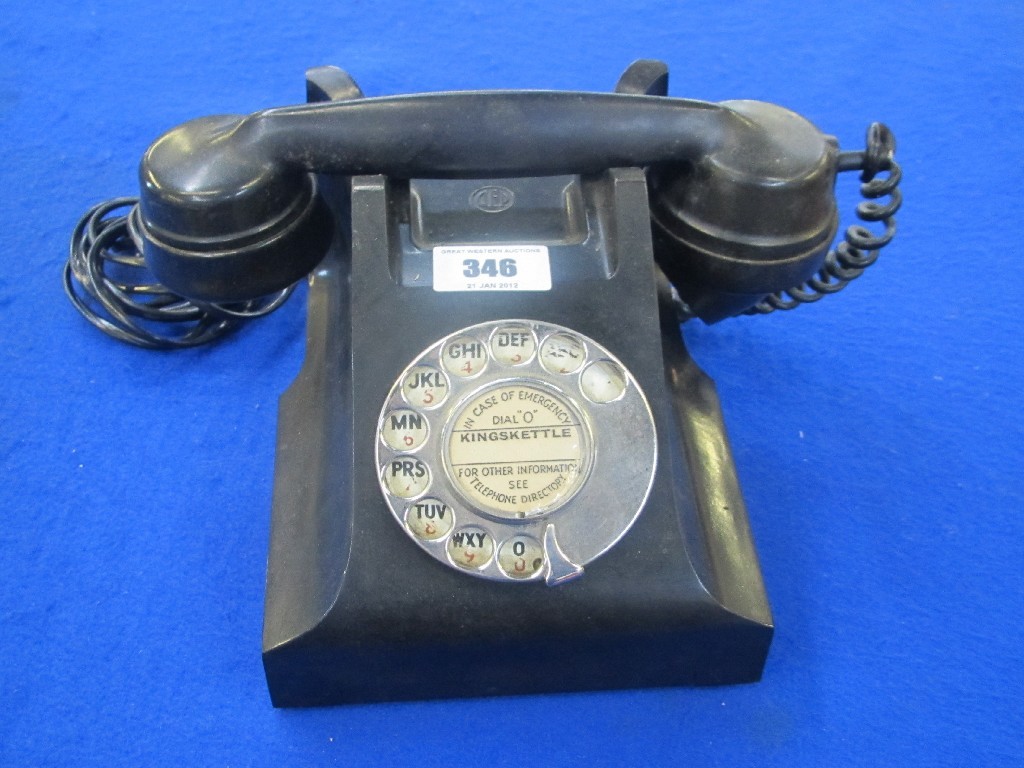 Appraisal: 's black bakelite telephone