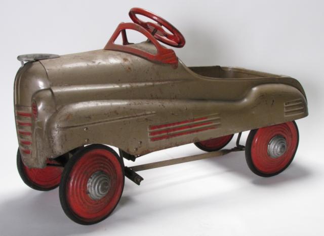 Appraisal: Murray Ohio Steelcraft Pedal Car circa with airplane hood ornament